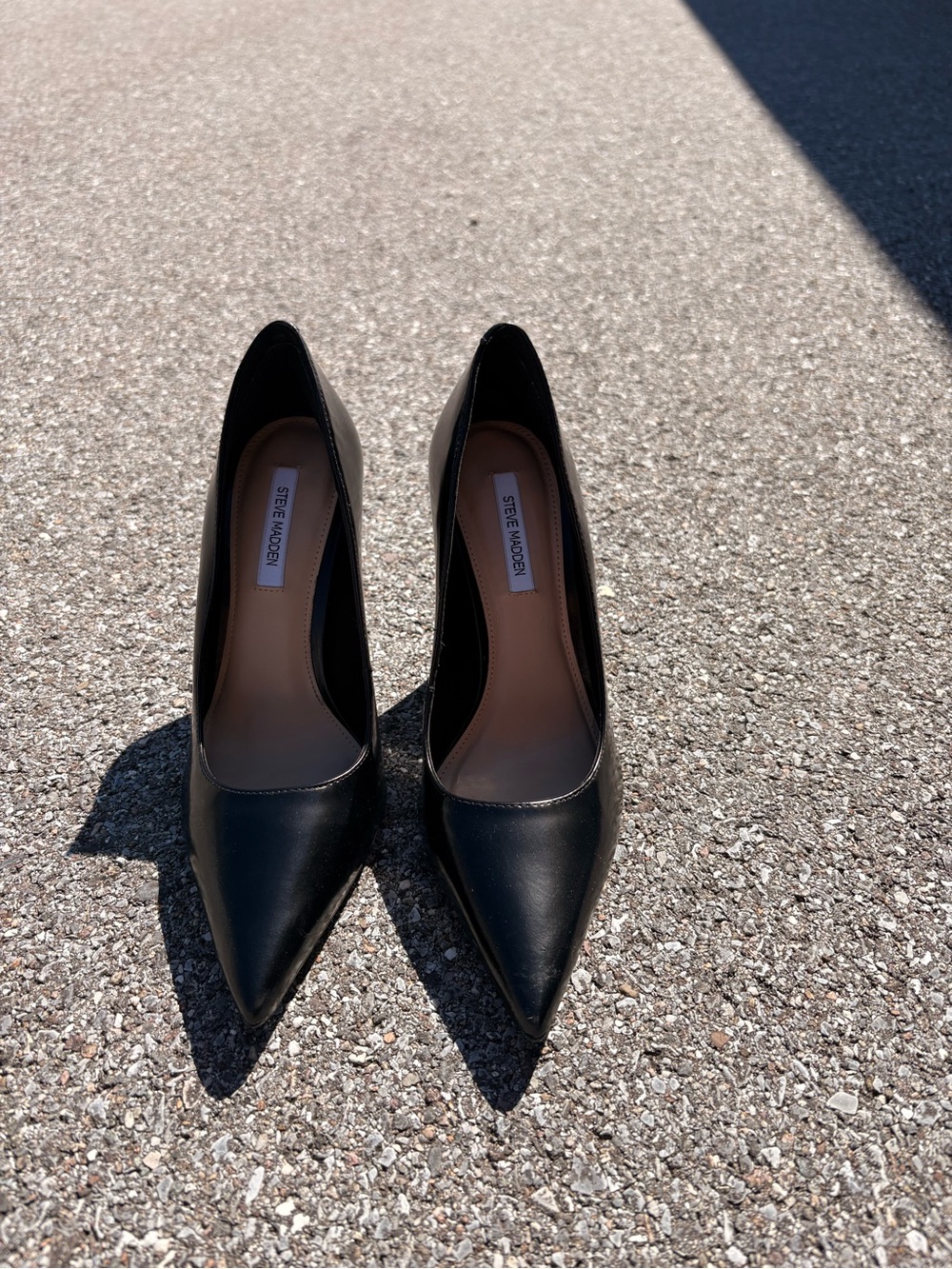 Steve Madden Black Leather Pointed-Toe Pumps